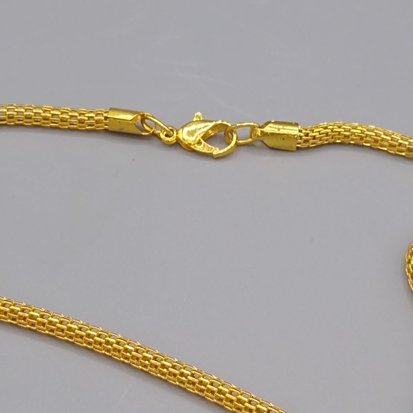 Gold tone Knitted Metal Mesh Rope Chain Necklace - Picture 7 of 12